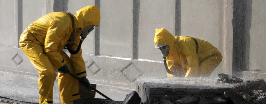 Contamination Control: Common Decontamination Methods & PPE to Keep Workers Safe